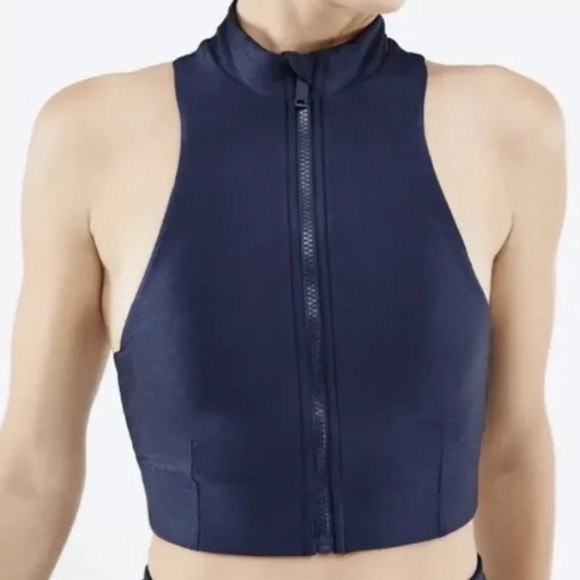 Liza Koshy for Fabletics 2-piece outfit - Picture 4 of 9